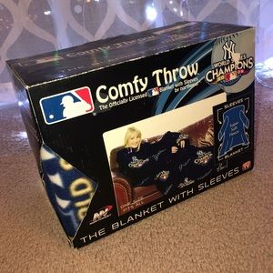 NY Yankees World Series Champs Blanket w/Sleeves